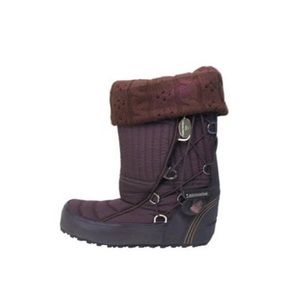 Adidas / Stella McCartney’s vintage snow boots 8.5